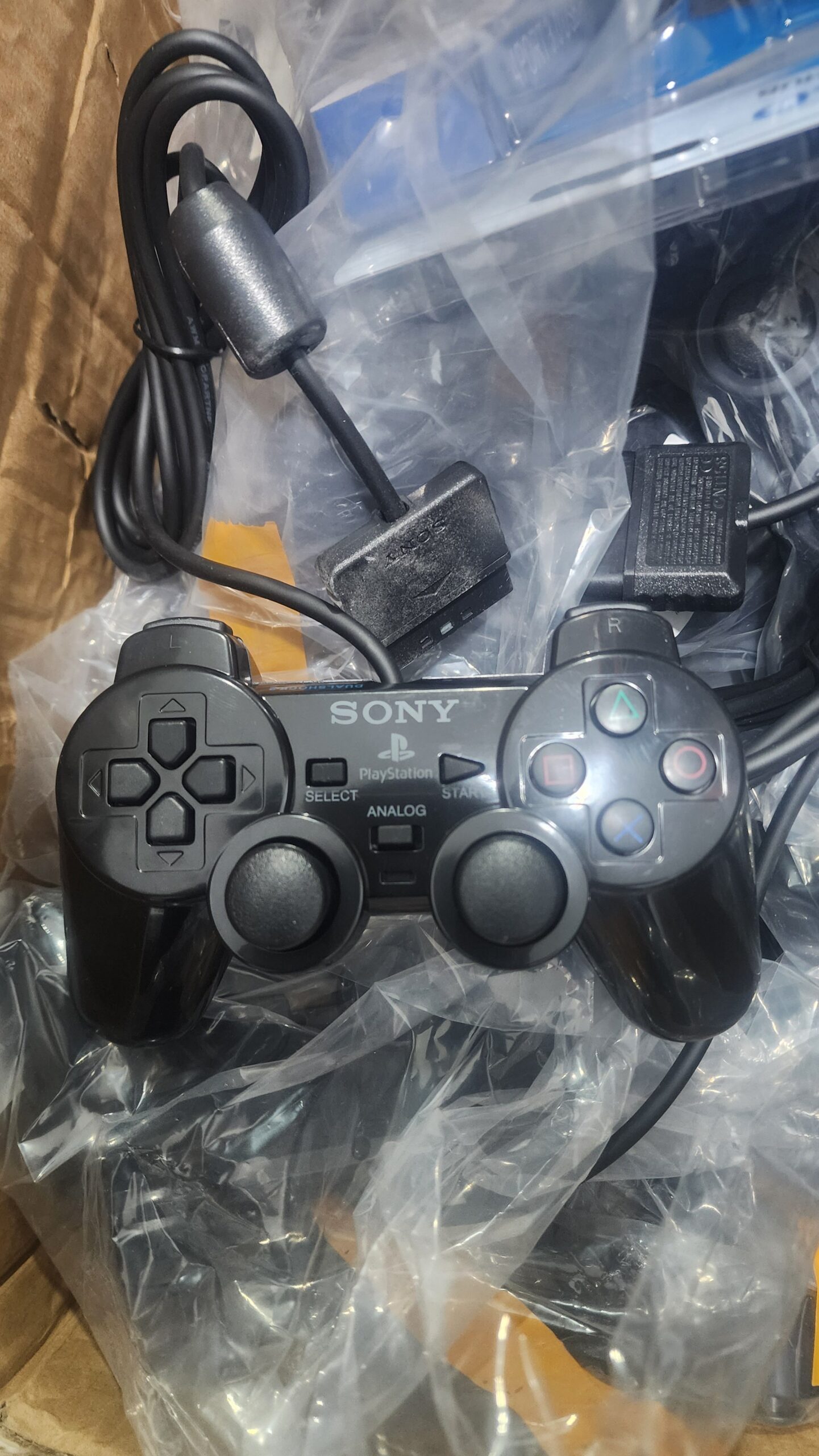 Sony 2 Manettes PS2 Filaire SONY - Prix pas cher | Jumia Sony 2 Manettes PS2 Filaire SONY - Prix pas cher | Jumia